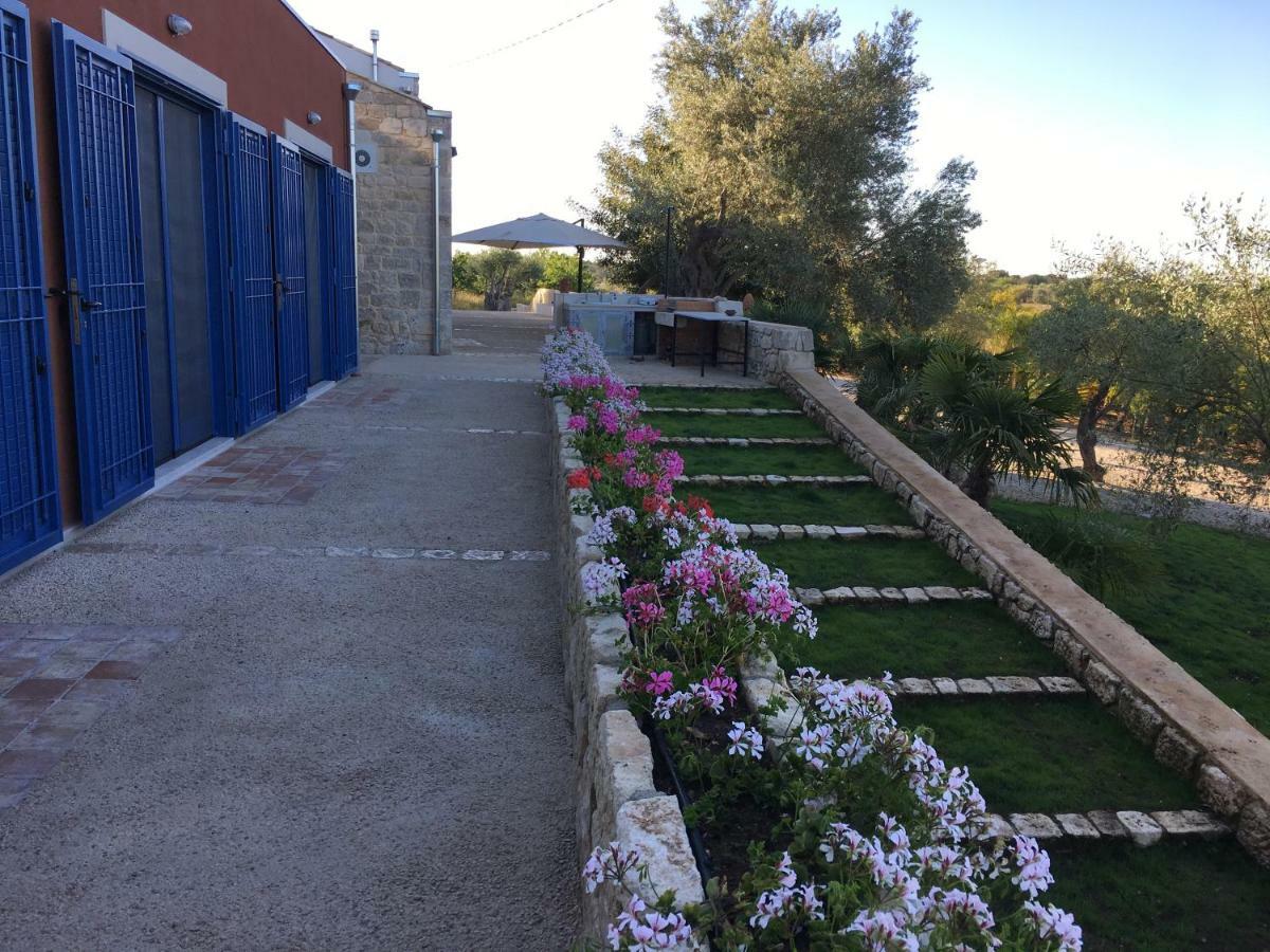Villa Casa Dei Granati à Rosolini Extérieur photo